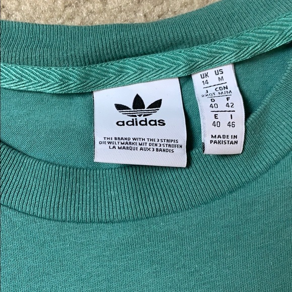 adidsa - Picture 3 of 3